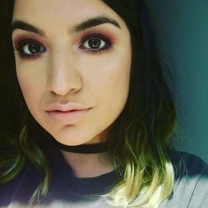 Meet your Posher, Francesca